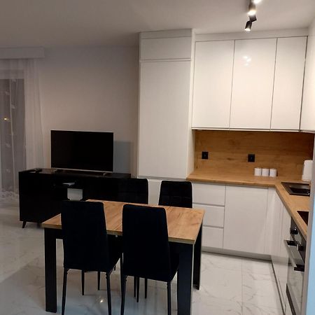 Tauzen Apartaments 18 كاتوفيتسه المظهر الخارجي الصورة
