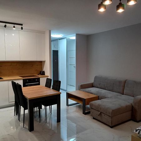 Tauzen Apartaments 18 كاتوفيتسه المظهر الخارجي الصورة